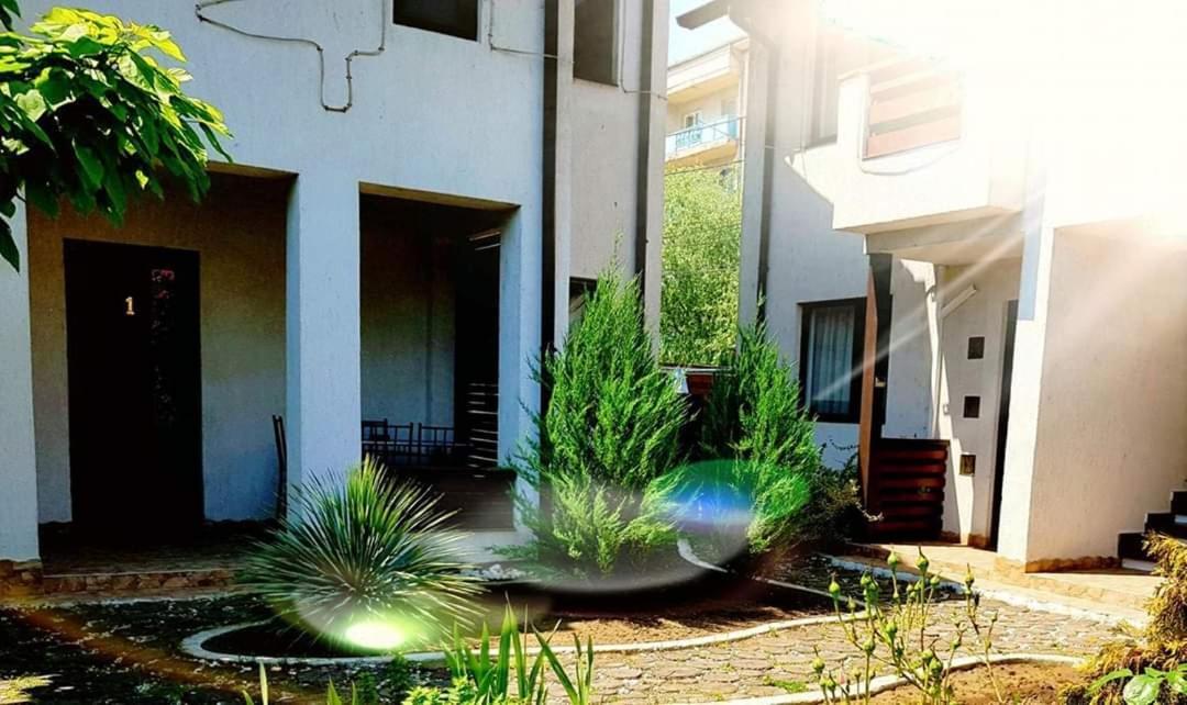 Pensiunea Casa Blanca Sulina Exteriör bild